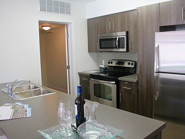 800 Dovercourt
